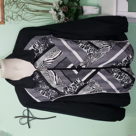 Kim Rogers Jackets & Blazers - KIM ROGERS light weight jacket